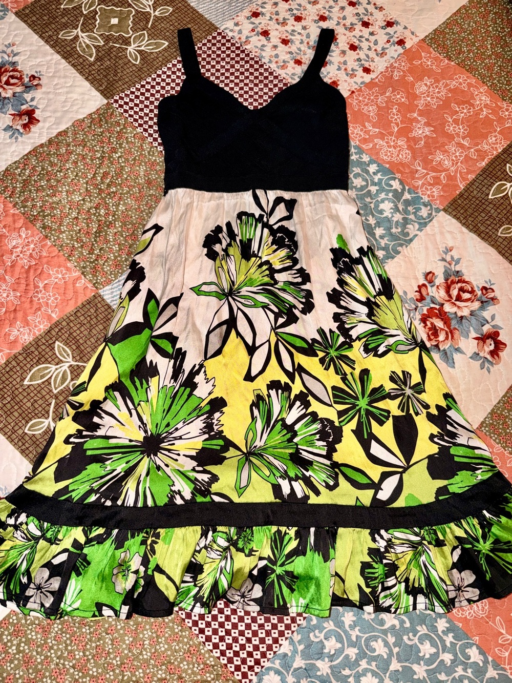 bebe 96% Silk Floral Midi Dress Black Green Yellow Ruffle Hem Size S